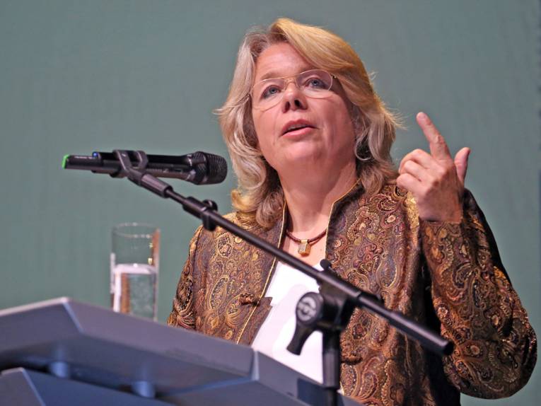 Prof. Dr. Ilse Helbrecht